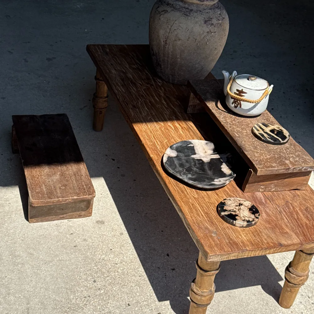 Stools - Small low bench in ancient teak from Indonesia H14 L50 - OFFICE OBJETS
