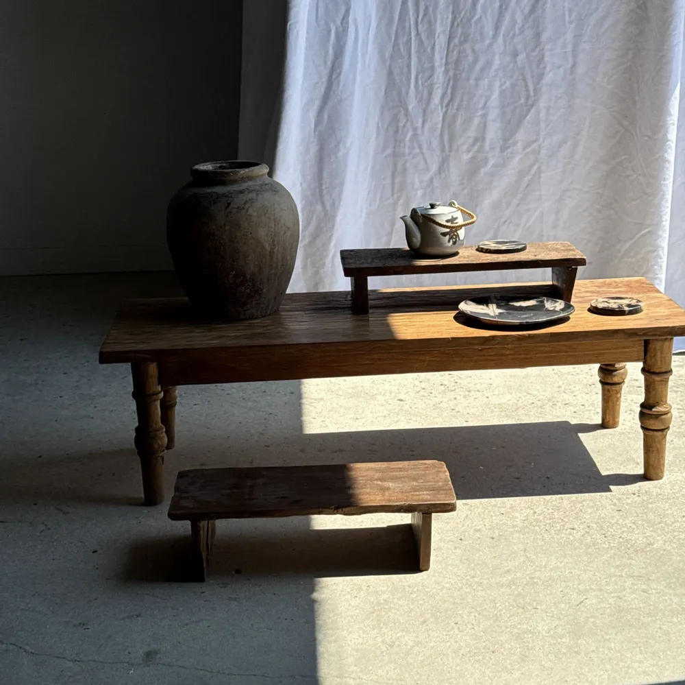 Stools - Small low bench in ancient teak from Indonesia H14 L50 - OFFICE OBJETS