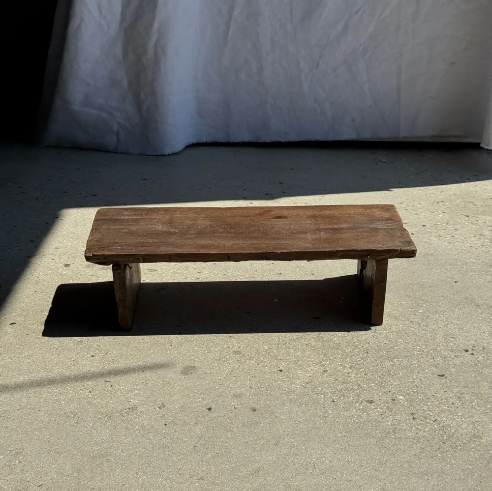 Stools - Small low bench in ancient teak from Indonesia H14 L50 - OFFICE OBJETS