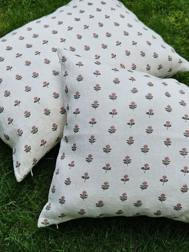 Comforters and pillows - 100% Linen Pillowcase - Beige small flowers print on heavy linen - NORRAVILLA