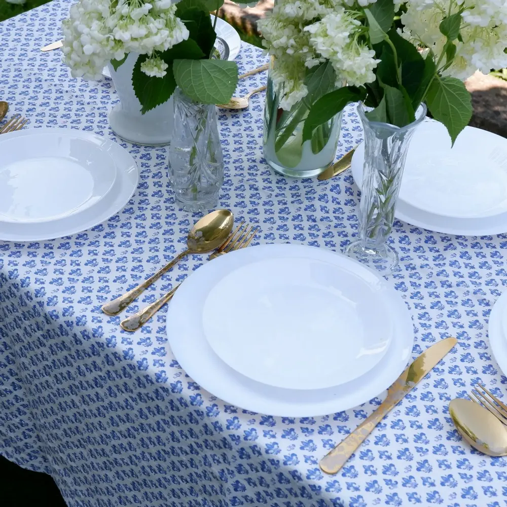 Table cloths - 100% linen tablecloth - Blue Fleur de lis print on heavy linen - NORRAVILLA