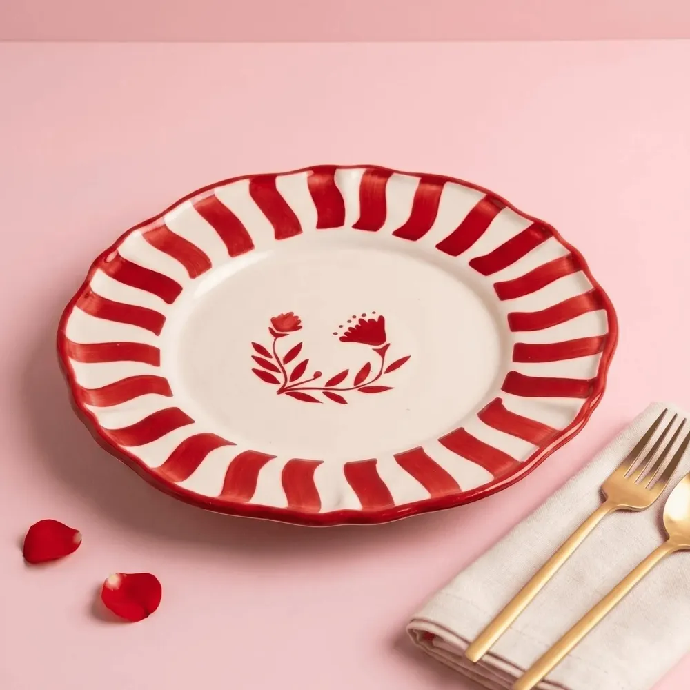 Everyday plates - Scalloped Floral Dinner Plate | Hand-crafted Ceramic |10.5 Inch - CASA AMAROSA