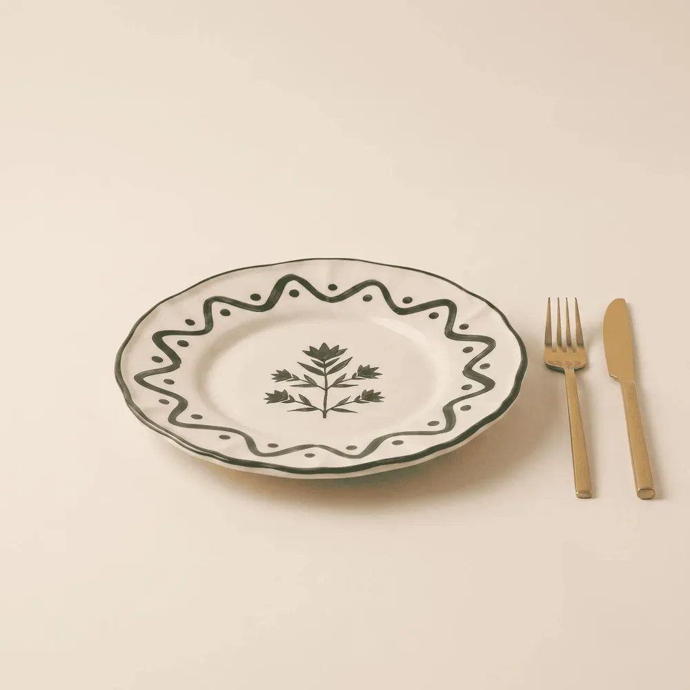 Everyday plates - Scalloped Floral Dessert Plate | Hand-crafted Ceramic | 8.5 Inch - CASA AMAROSA