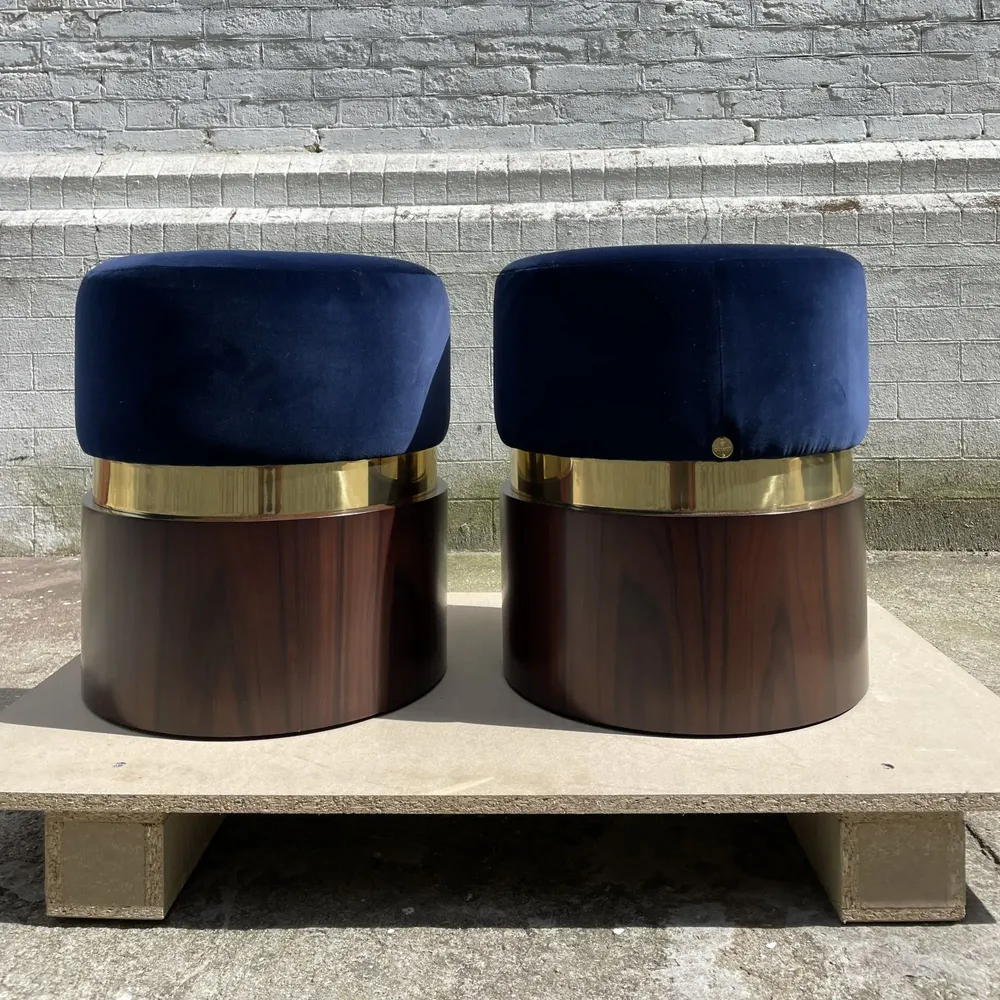 Stools for hospitalities & contracts - Lune B Round Pouf diam 40cm, Fabric seat, Brass & wood Base - DUISTT