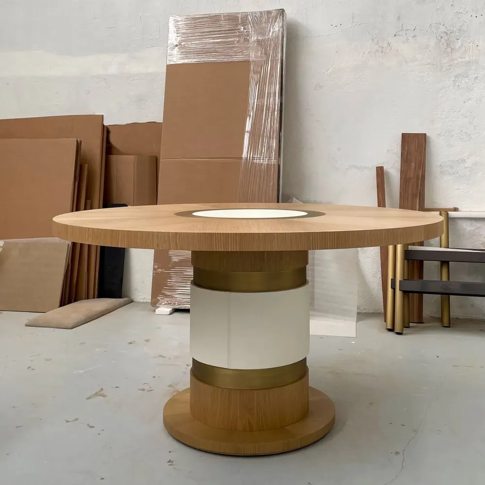 Tables for hotels - Round Dining Table diam 145cm LUNE - in Red lacquered wood - DUISTT