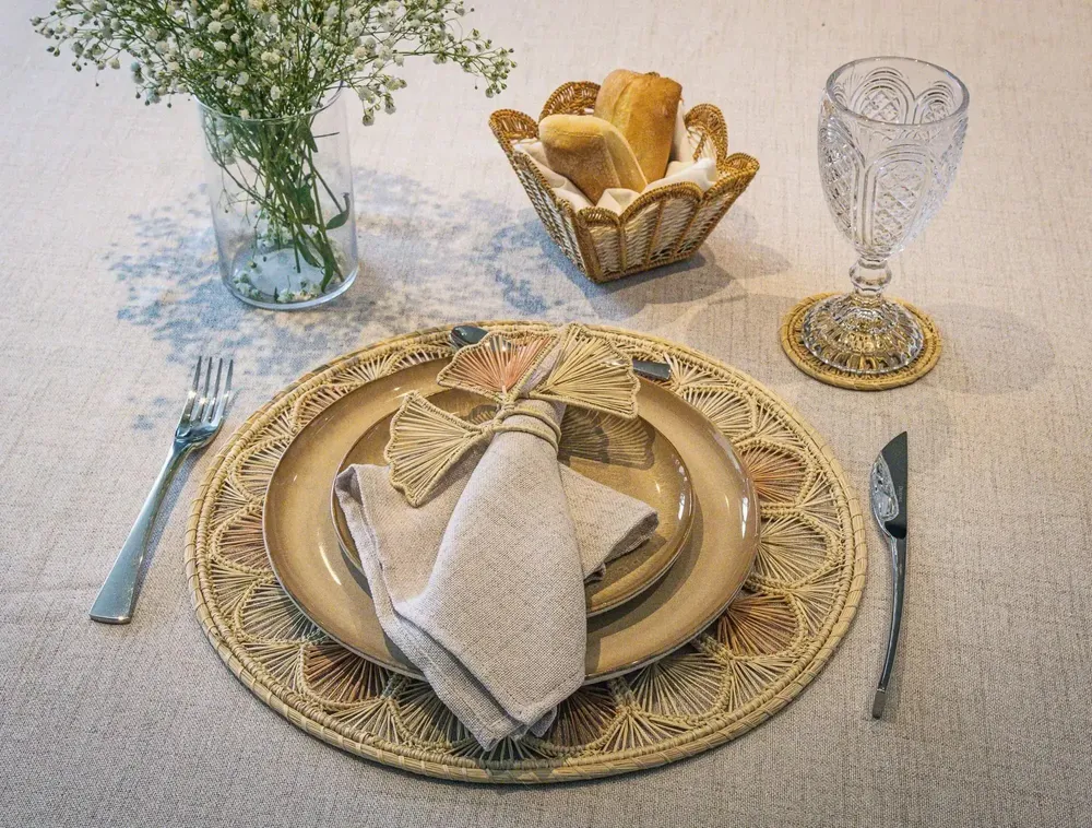 Formal plates - ÉVENTAIL - MAISON MACONDO