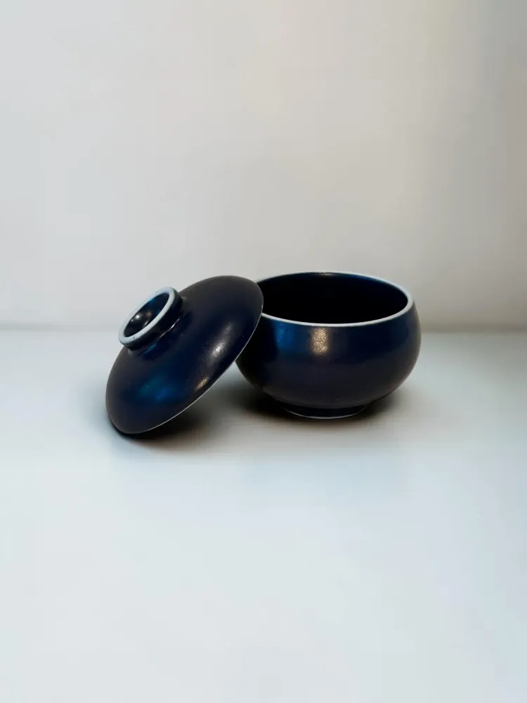 Bowls - Arita Porcelain, Small Bowl with Lid (Matte) – Ruri Collection - JOHN MAC CERAMICS