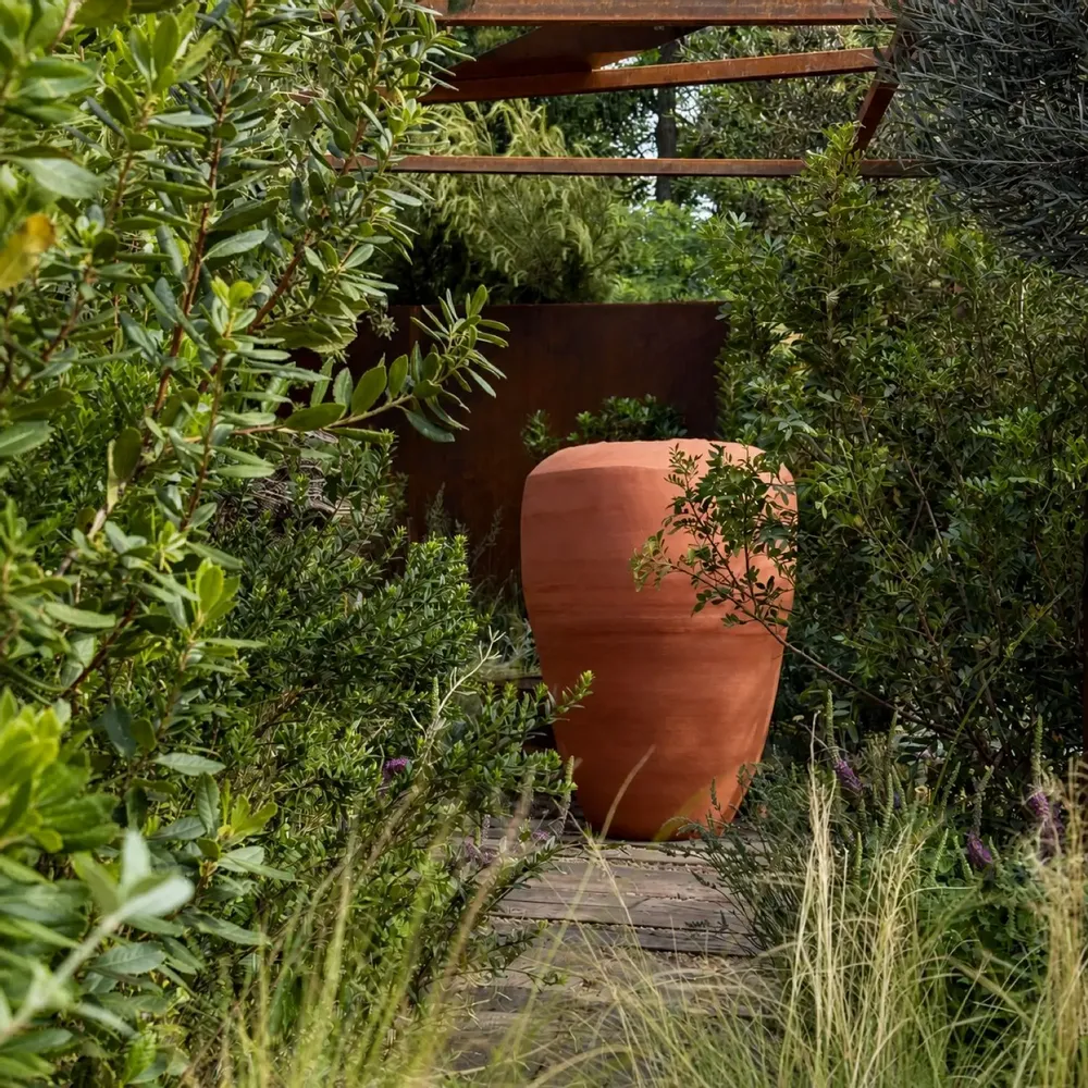 Pots de fleurs - KIATHOS – VASE MONUMENTAL EN TERRE CUITE - CERAMIC FACTORY