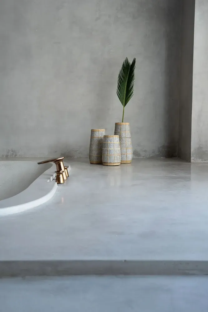 Vases - The Cutie Vase - Concrete Natural - M - BAZAR BIZAR LIVING