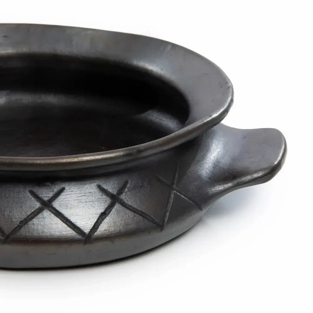 Platter and bowls - The Burned Oval Pot With Pattern and side handles - Black - BAZAR BIZAR LIVING