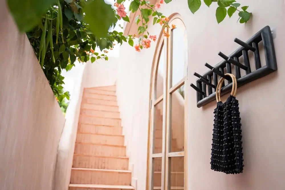 Wardrobe - The Island Cloth Hanger - Black - BAZAR BIZAR LIVING