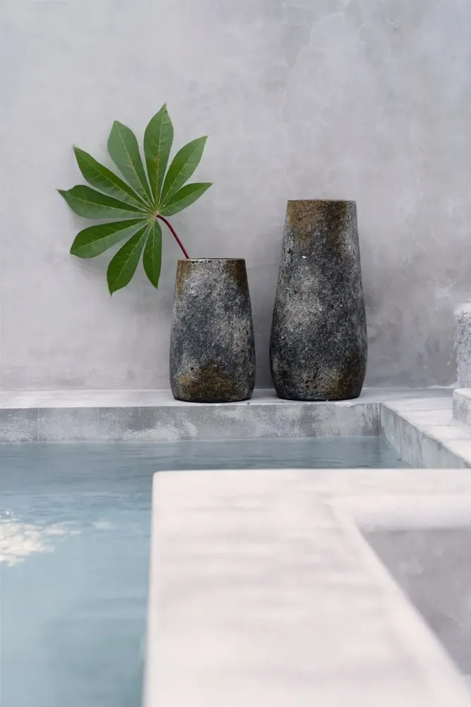 Vases - The Spooky Vase - Antique Grey - L - BAZAR BIZAR LIVING