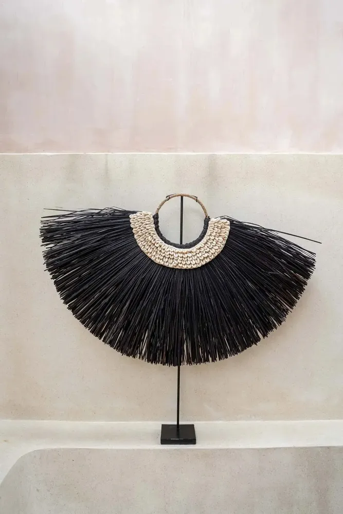Sculptures, statuettes et miniatures - Alang Cowrie Sur Pied - BAZAR BIZAR LIVING