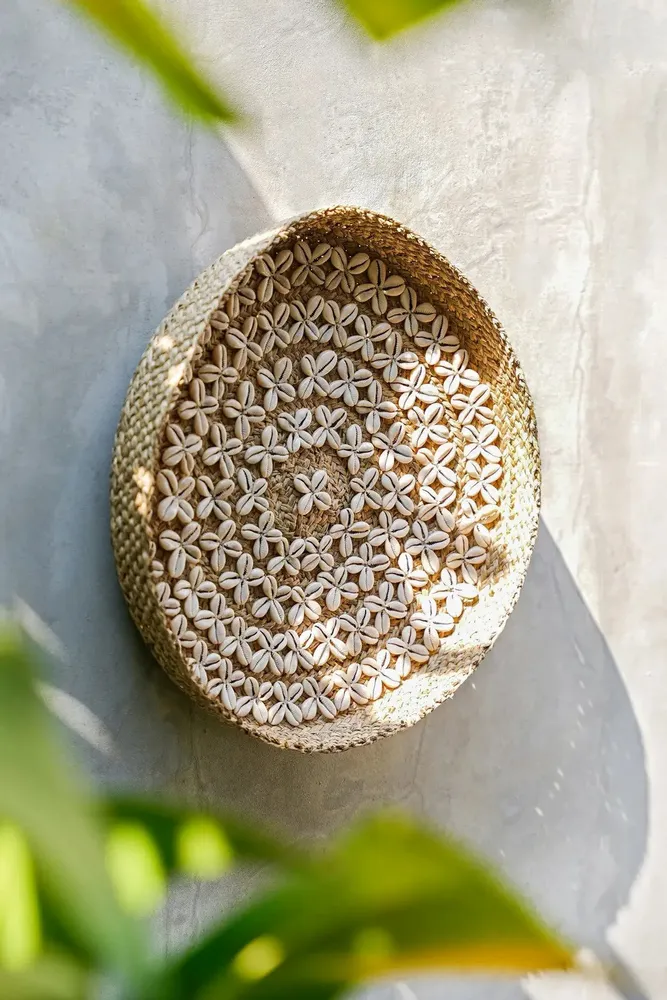 Other wall decoration - The Costa Shell Plate - Natural White - M - BAZAR BIZAR LIVING