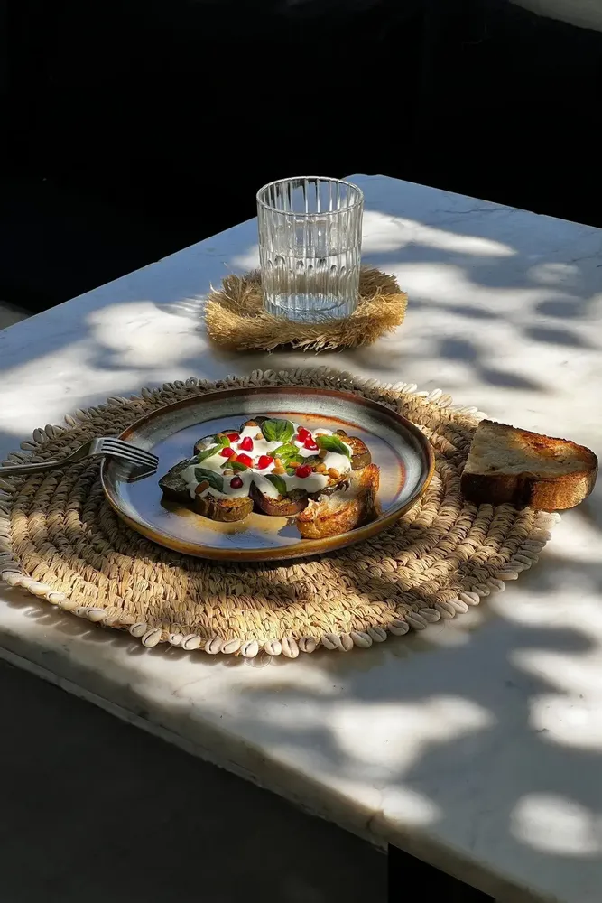 Placemats - The Raffia Shell Placemat - Natural - BAZAR BIZAR LIVING