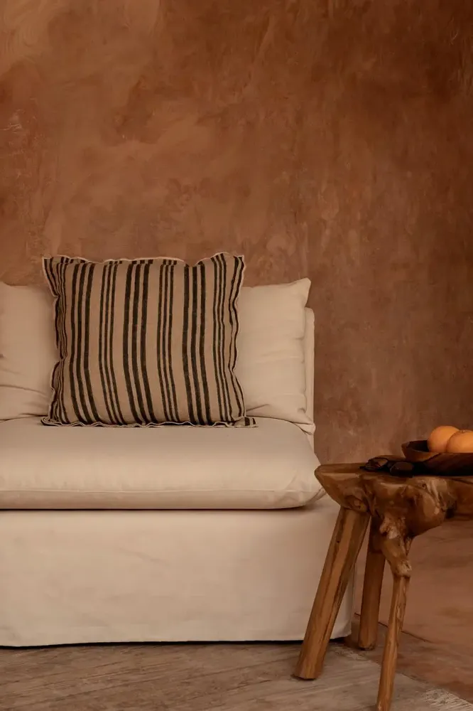 Coussins - La Housse de Coussin Nordic Stripe - Noir Naturel - 50x50 - BAZAR BIZAR LIVING