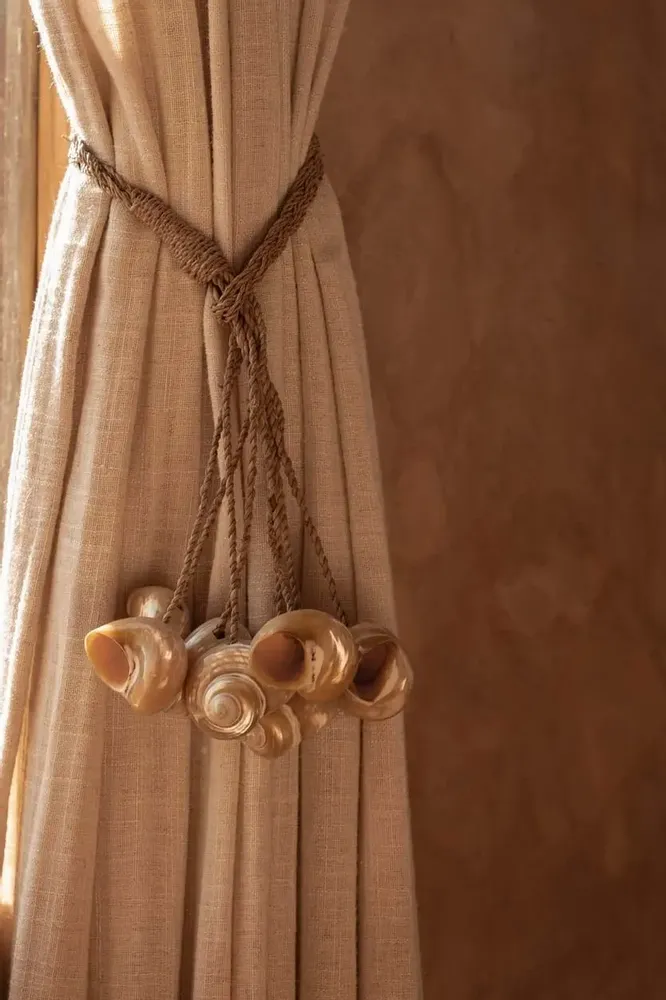 Decorative objects - The Conch Shell Tassel - Natural - BAZAR BIZAR LIVING