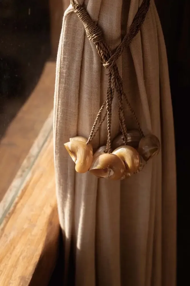 Decorative objects - The Conch Shell Tassel - Natural - BAZAR BIZAR LIVING