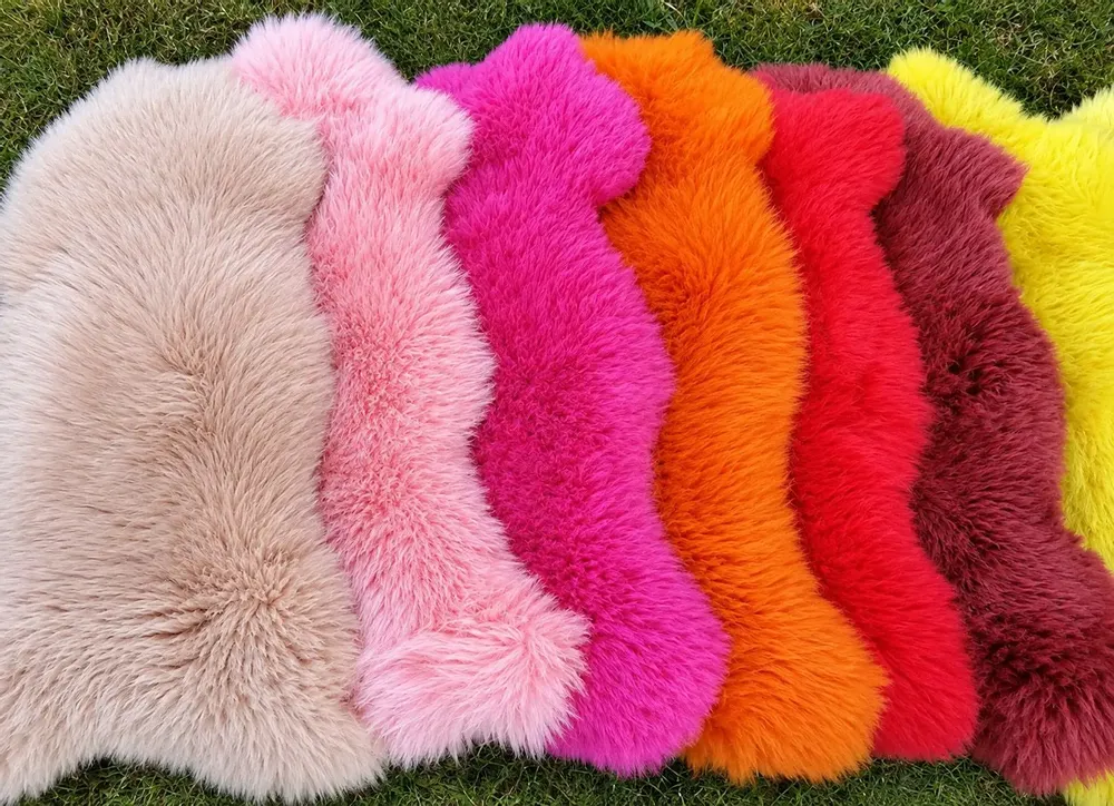 Decorative objects - Premium Medium Wool Sheepskins — Wholesale B2B Supply - PROVELLUS SHEEPSKIN PRODUCER