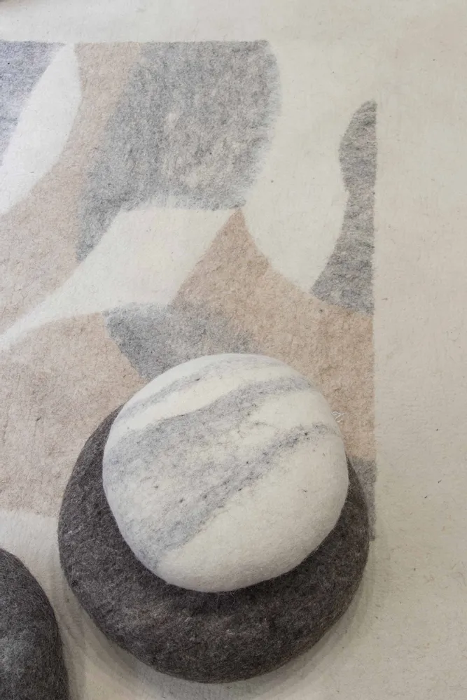 Design textile et surface - coussin - 100% Laine - Piece Unique - LUDIVINE GERARDIN