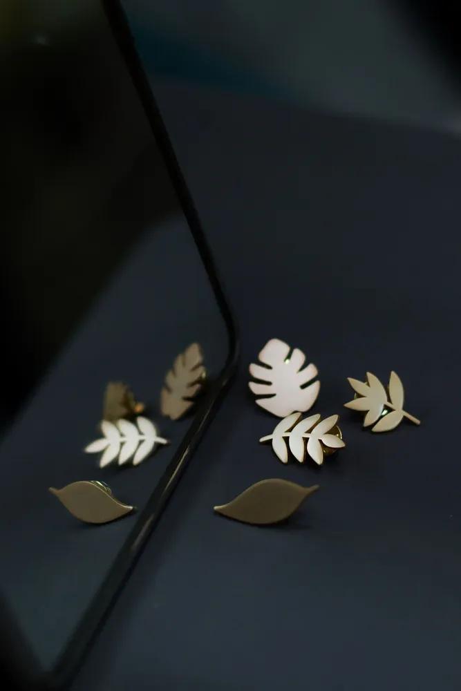 Bijoux - Bijoux - Pins en laiton - POUSSIERE DES RUES