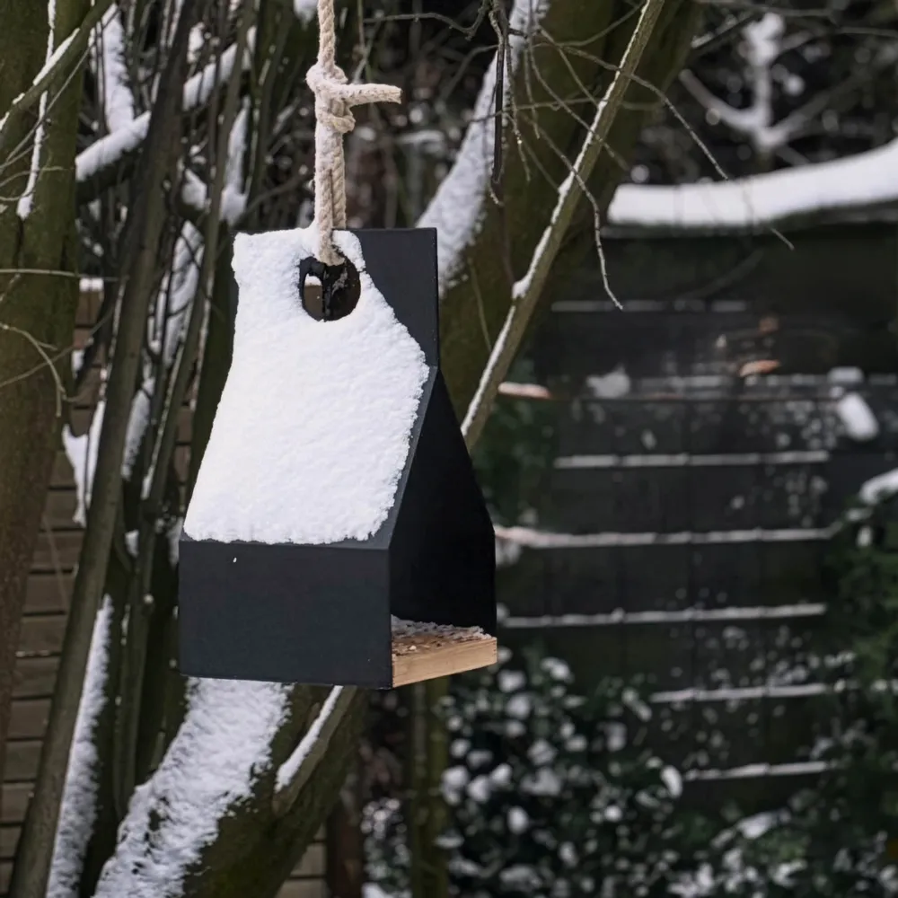 Garden accessories - FLY. Birdhouse, lantern, hanging basket for flowers or just decoration - FINBEAUX
