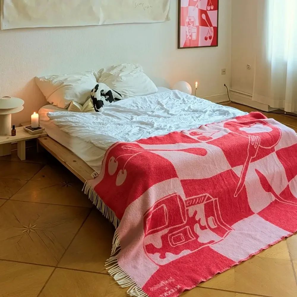 Plaids - Plaid en laine rouge cerise et rose tendre - KLEKKS NO. 33 - KLEKKS