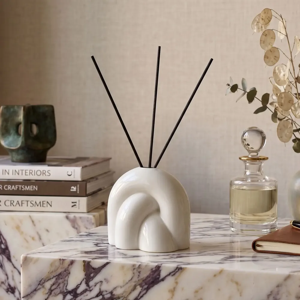 Home fragrances - Ceramic reed diffuser - Presented in a luxurious rigid box - WOOSM