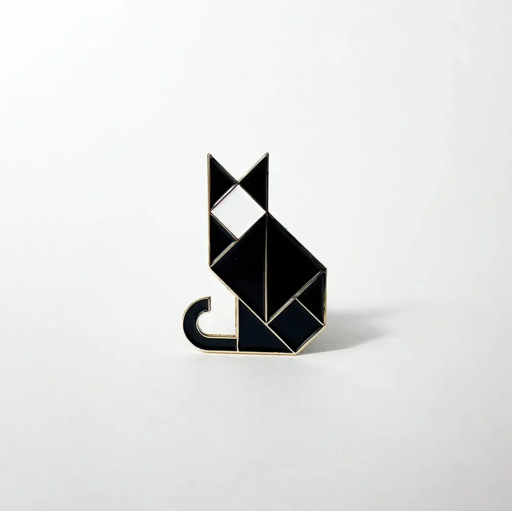 Brooches - Cat black brooch (numbered) - MICHAEL BARNAART