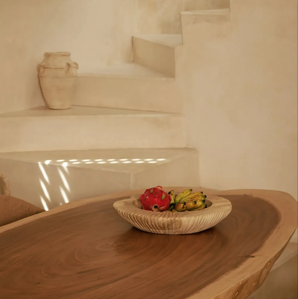 Decorative objects - Large striated bowl/tray in bleached teak - 40 cm - DESIGN TRIP