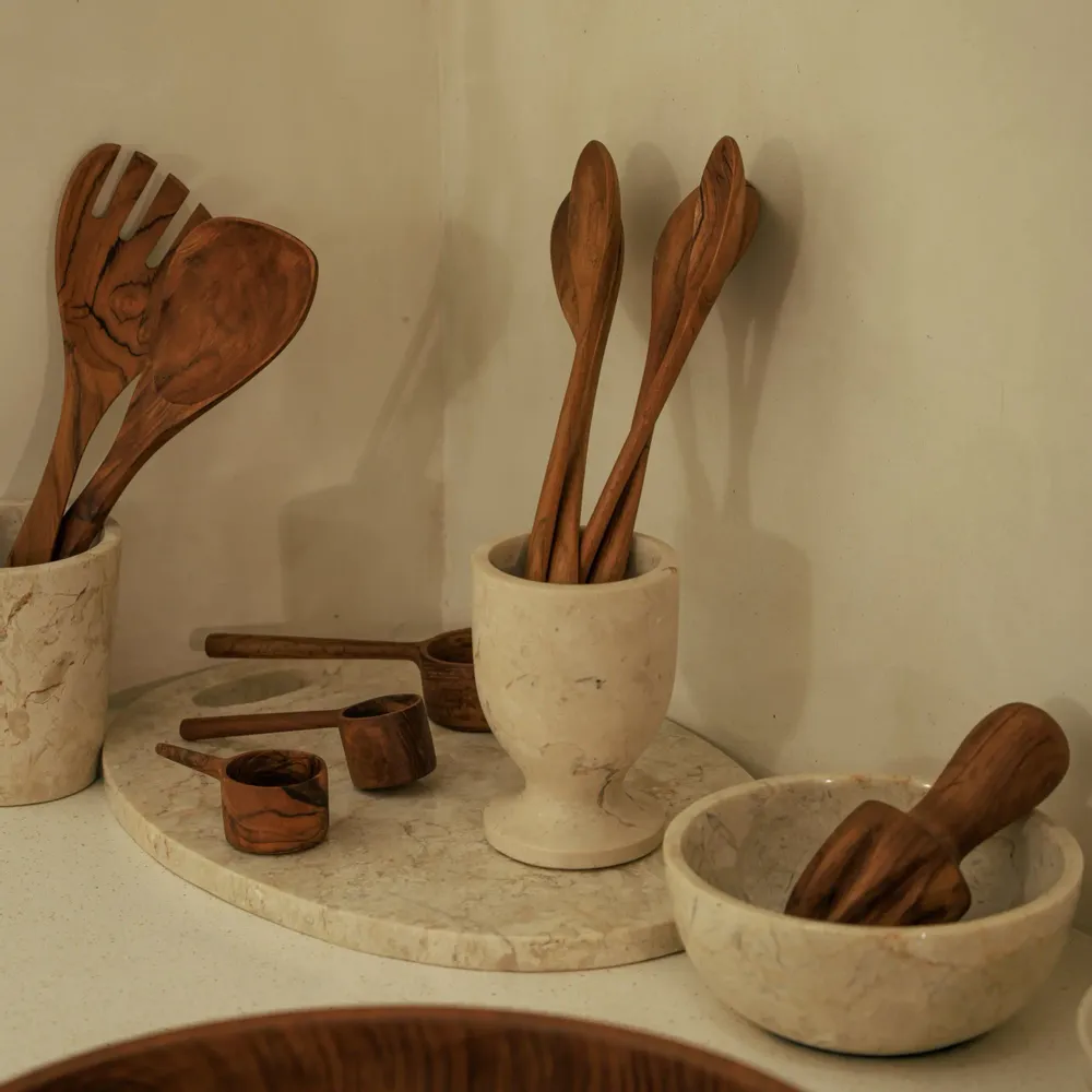 Kitchen utensils - Teak citrus press - DESIGN TRIP