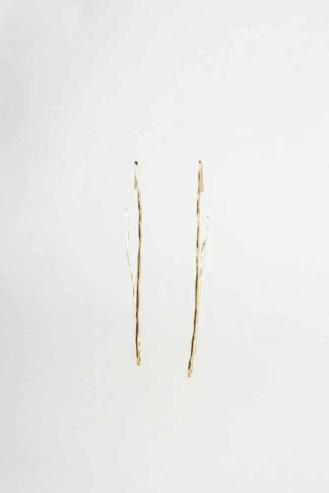 Jewelry - Light Triangle Earrings - CÂPÂ JEWELRY
