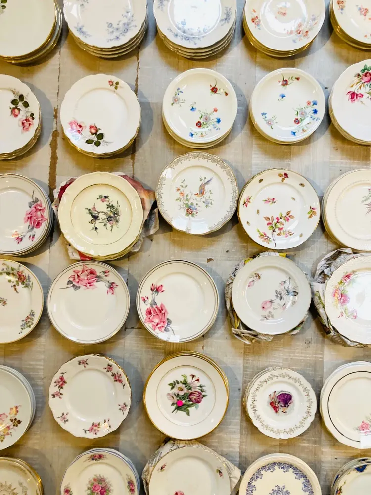 Formal plates - Set of four antique plates for dessert or brunch - CHARITY BOUGIES DE NY