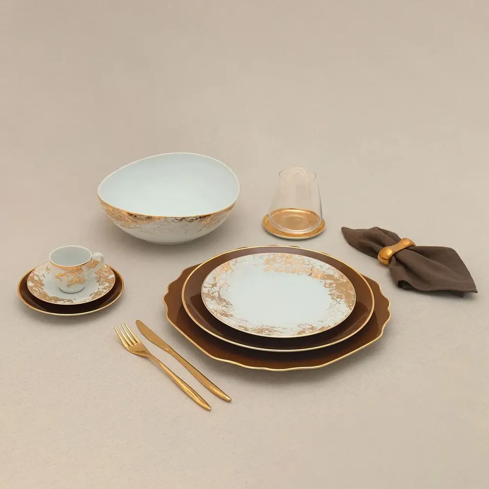 Formal plates - Maple and Walnut - Dinneware - PORCEL