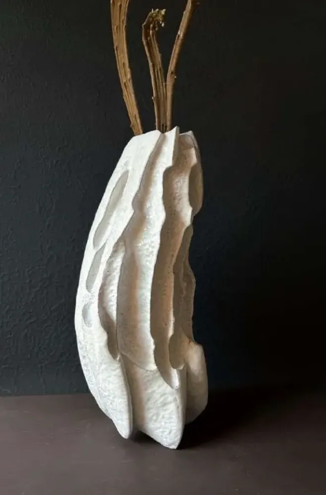 Vases - Vase sculptural «Stone Temple LILII» - GALERIE SANA MOREAU