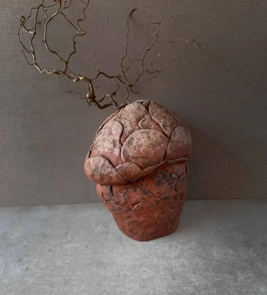 Vases - Collection de vases "Earthen Bloom" - GALERIE SANA MOREAU