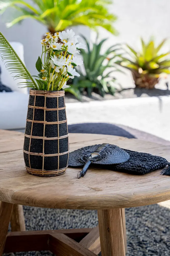 Vases - Le Vase Cutie - Noir Naturel - M - BAZAR BIZAR LIVING