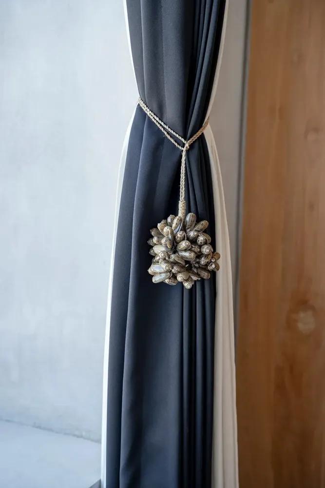 Decorative objects - The Brown Cowrie Shell Tassel - BAZAR BIZAR LIVING