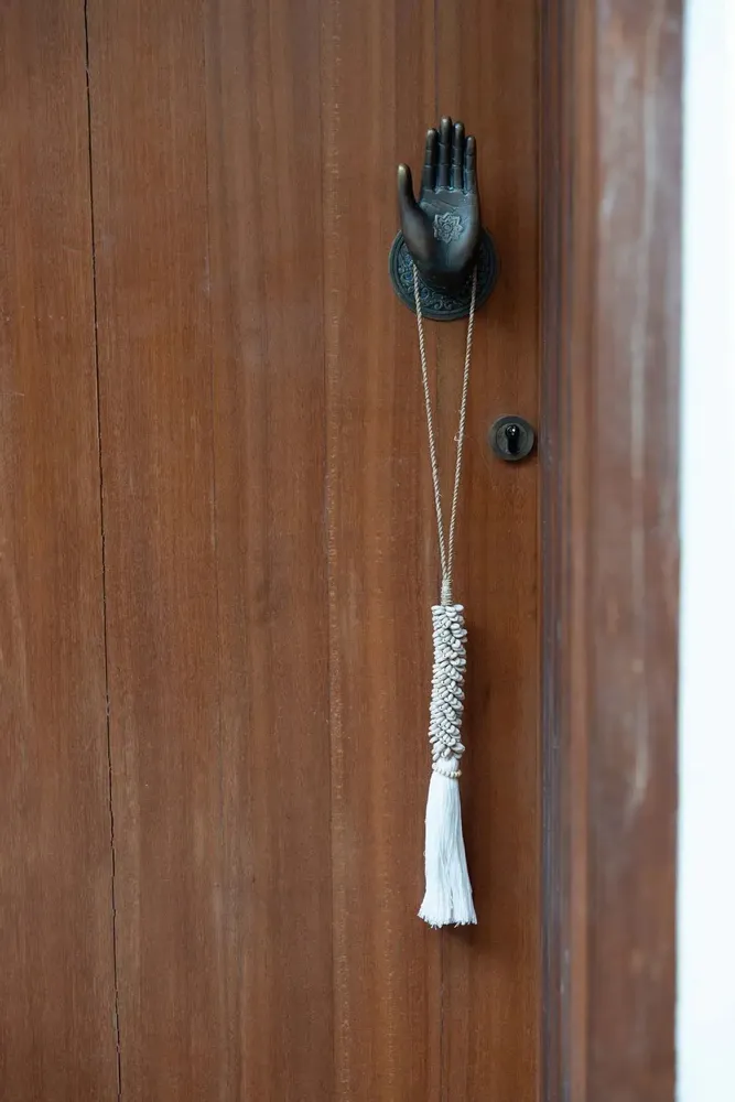 Decorative objects - The Cowrie & Cotton Tassel - Natural - BAZAR BIZAR LIVING