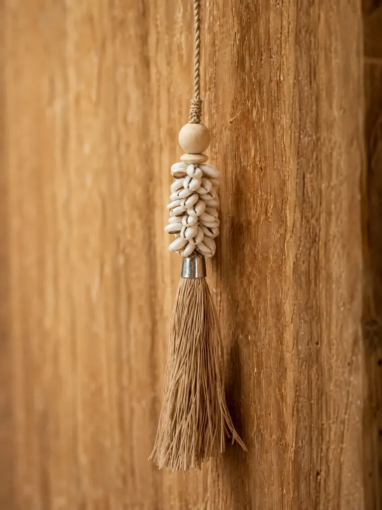Objets de décoration - Le Pompon Cowrie and Raffia - Naturel - BAZAR BIZAR LIVING