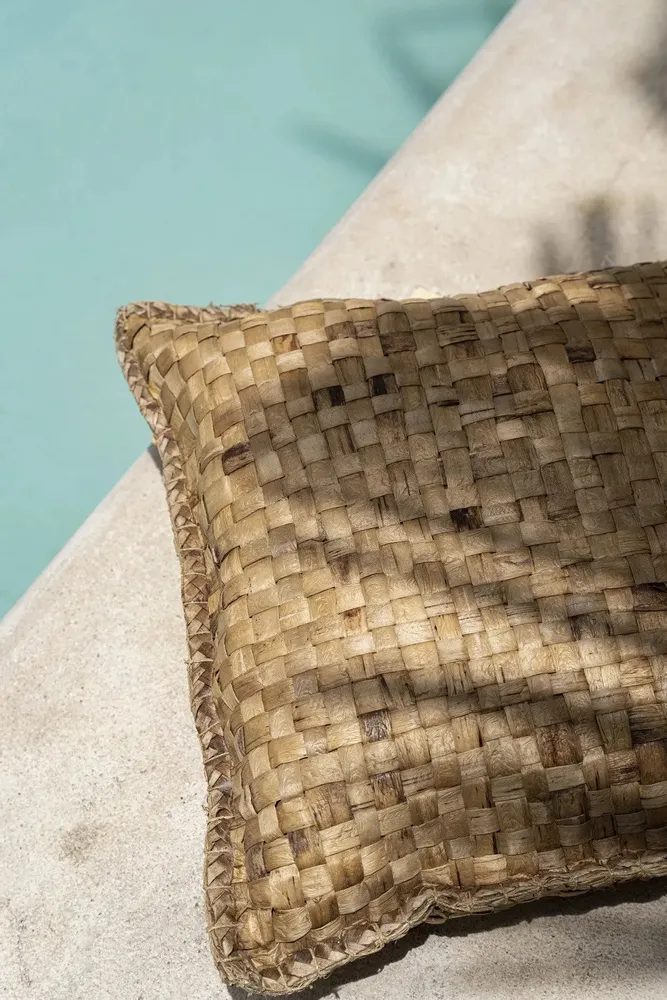 Coussins - Le Coussin En Jacinthe D’Eau - 40x40 - BAZAR BIZAR LIVING