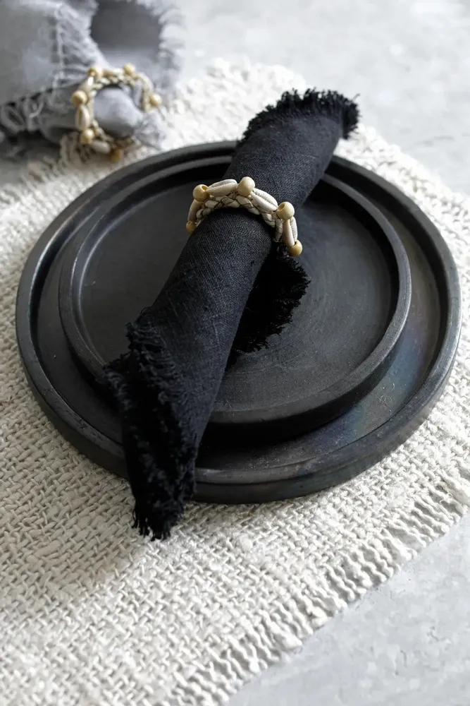 Plats et saladiers - L'Assiette En Terre Cuite Brûlée - Noir - S - BAZAR BIZAR LIVING