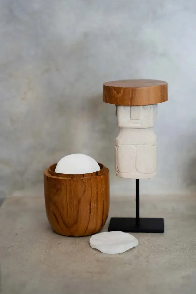 Sculptures, statuettes and miniatures - The Sumba Man on Stand - BAZAR BIZAR LIVING
