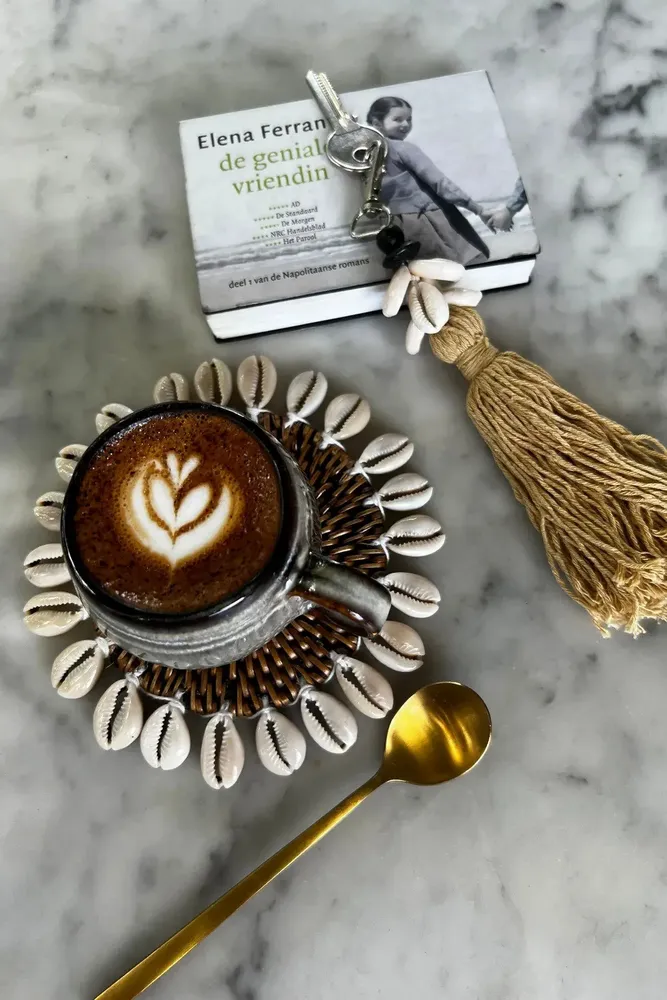 Decorative objects - The Cowrie Tassel Keychain - Mocca - BAZAR BIZAR LIVING