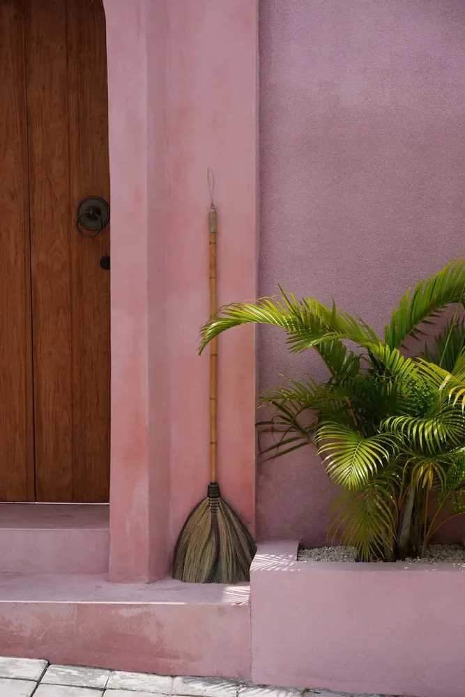 Decorative objects - The Big Broom - Natural Black - BAZAR BIZAR LIVING