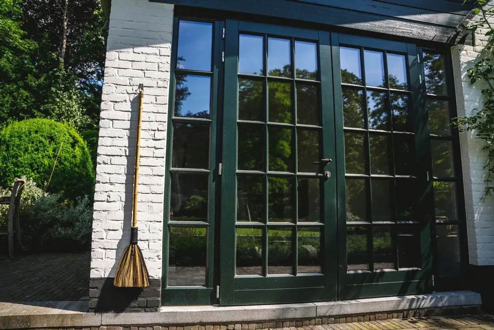 Decorative objects - The Big Broom - Natural Black - BAZAR BIZAR LIVING