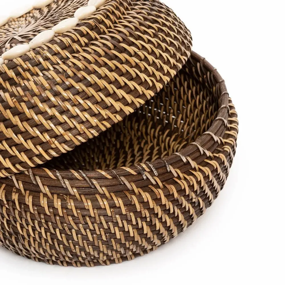 Caskets and boxes - The Colonial Peek-a-Boo Basket - Natural Brown - M - BAZAR BIZAR LIVING