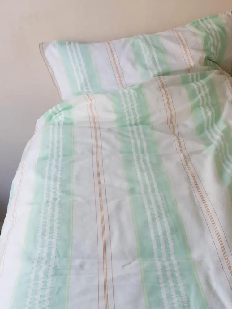 Beds - striped duvet cover - white with fresh green - OTTOMANIA