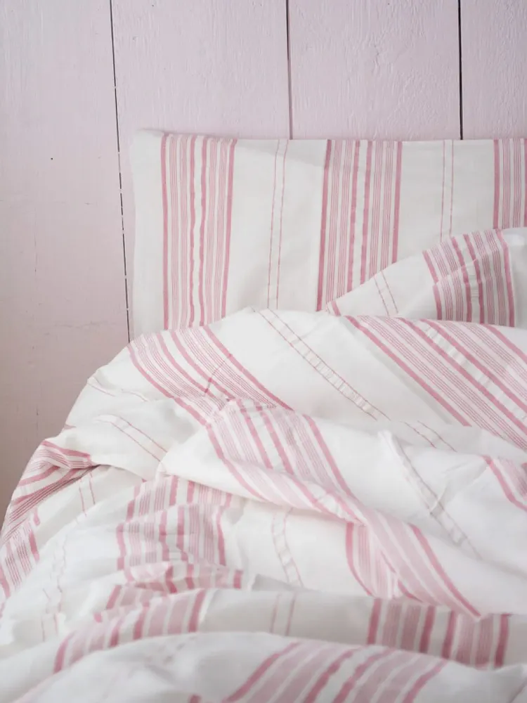 Beds - duvet cover, cerise stripes - OTTOMANIA