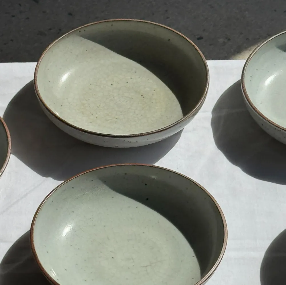 Everyday plates - Set of 7 handmade soup plates in grey glazed ceramic - OFFICE OBJETS